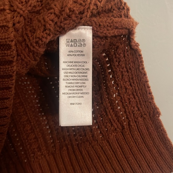 Knit Sweater Vest - Picture 5 of 5